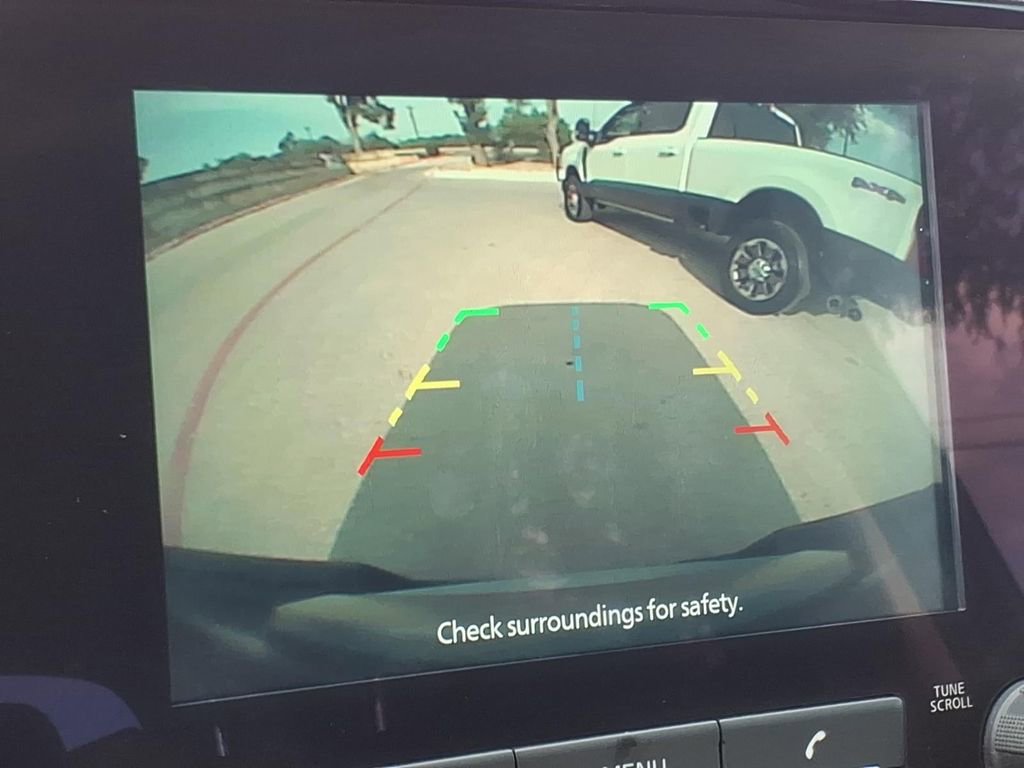 Used 2023 Nissan Frontier SV RWD image 23