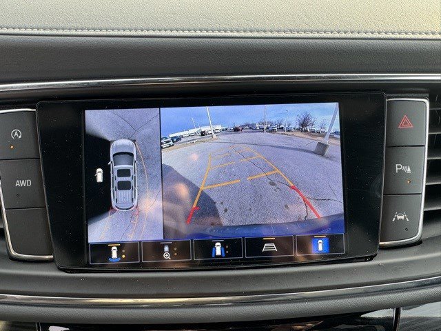 Used 2024 Buick Enclave Premium image 19