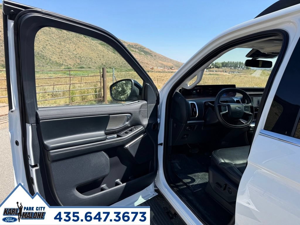 Certified 2025 Ford Expedition Max Platinum AWD/4WD image 12