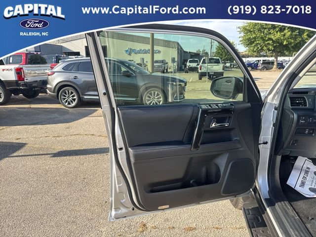 Used 2024 Toyota 4Runner TRD Off-Road Premium image 19