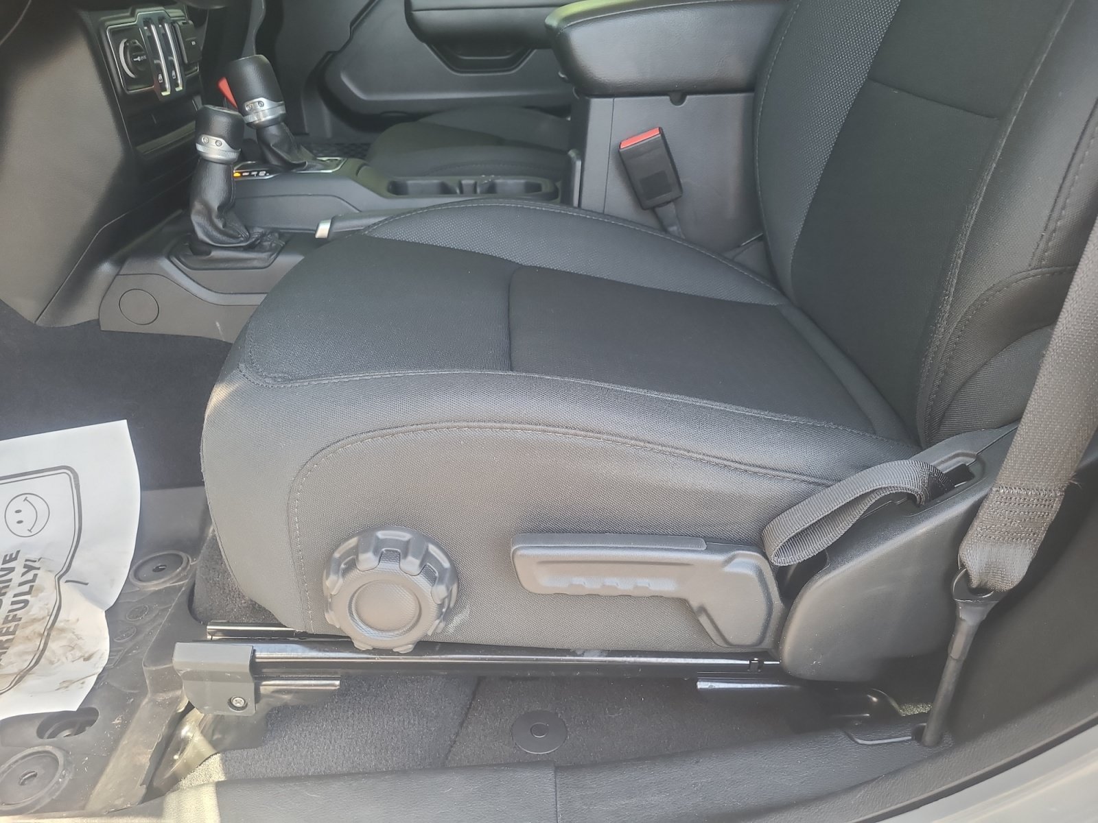 Used 2021 Jeep Wrangler Sport AWD/4WD image 14