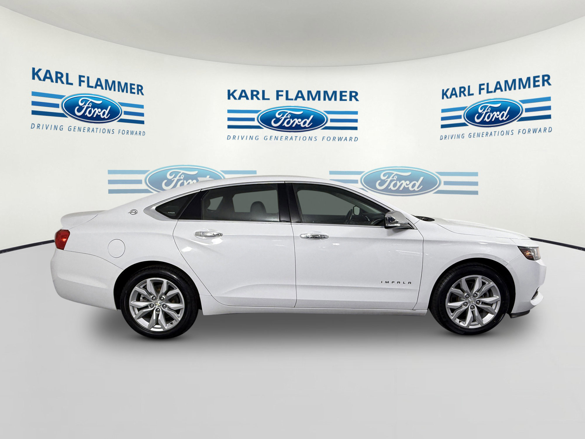 Used 2019 Chevrolet Impala LT image 2