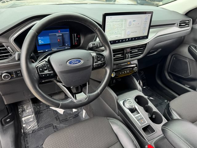 Certified 2024 Ford Escape SE w/ Class II Trailer Tow Package FWD image 11
