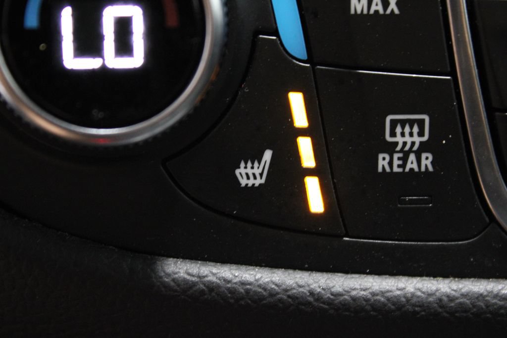 Used 2023 Chevrolet Equinox RS FWD image 5