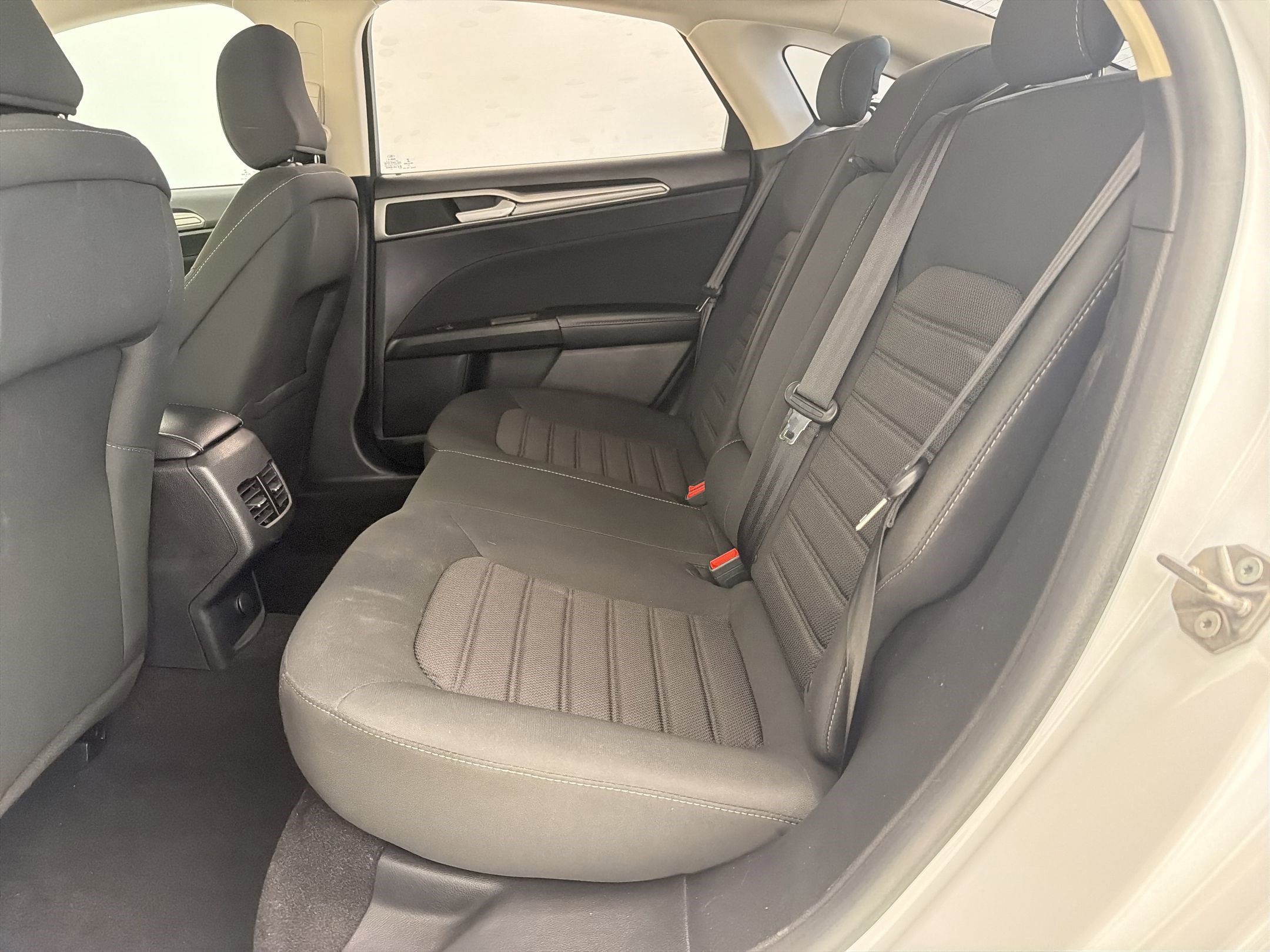 Certified 2020 Ford Fusion SE image 15