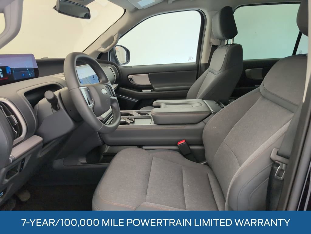 Certified 2025 Ford Expedition Active image 10