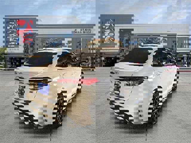 Used 2022 Toyota Corolla SE image 5