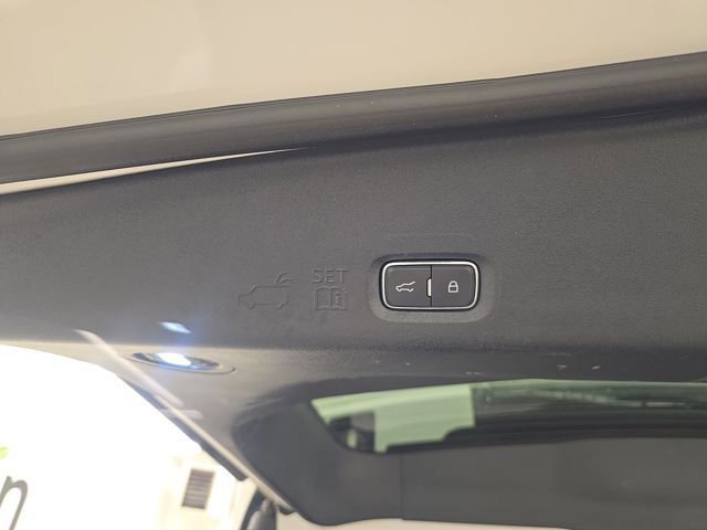 Certified 2025 Ford Expedition Max Platinum image 19