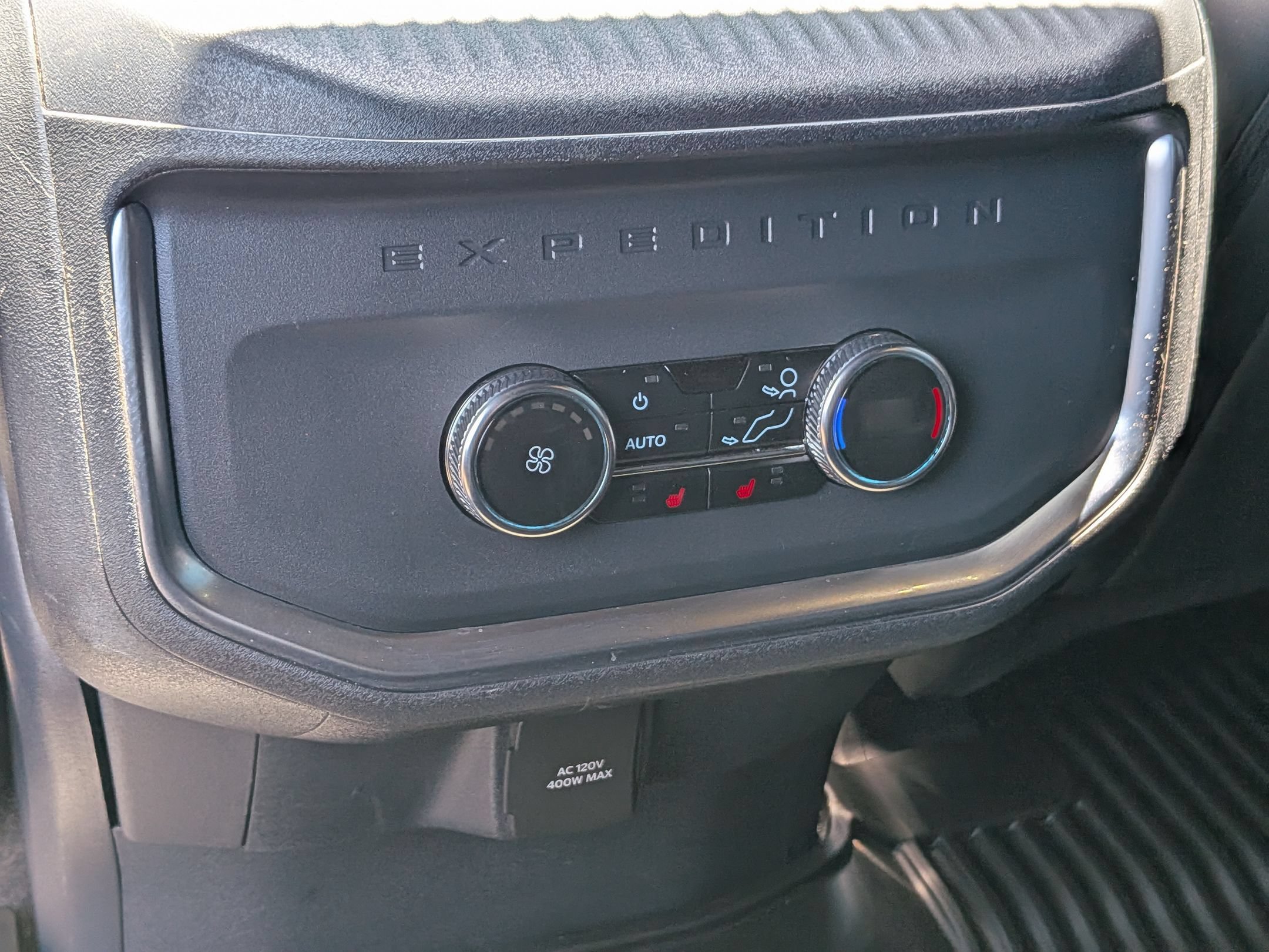 Certified 2025 Ford Expedition Tremor AWD/4WD image 23