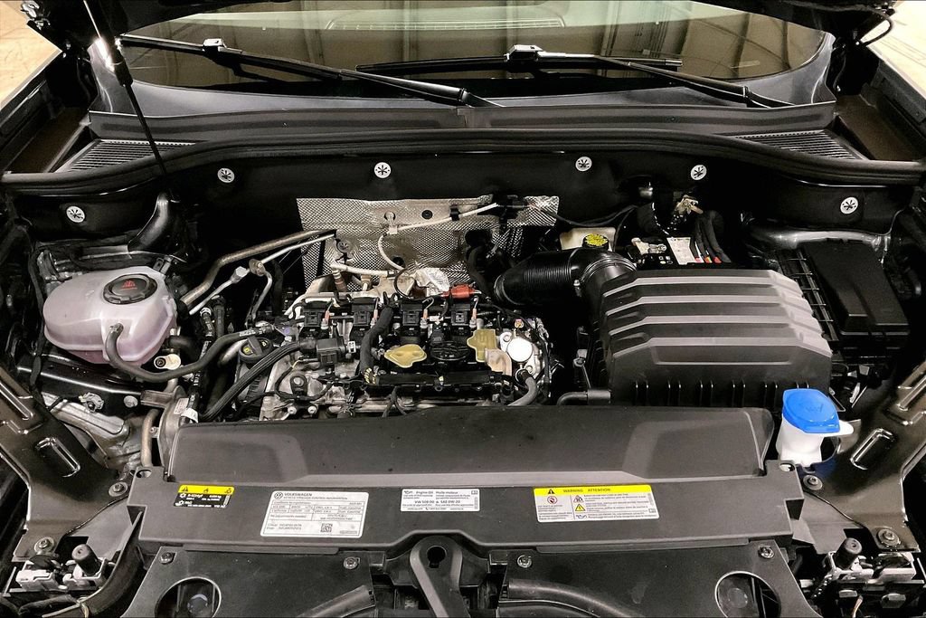 Used 2025 Volkswagen Atlas SE AWD/4WD image 10