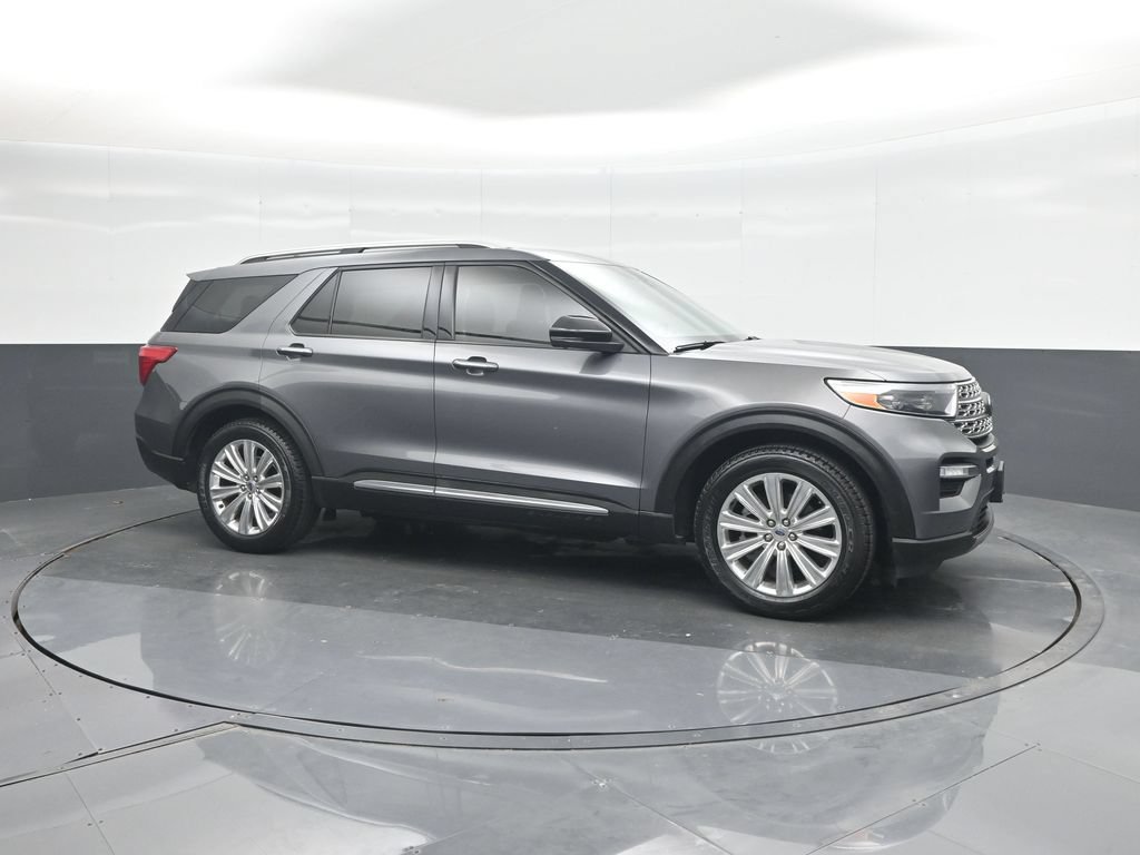 Certified 2022 Ford Explorer Limited w/ Equipment Group 301A RWD image 11
