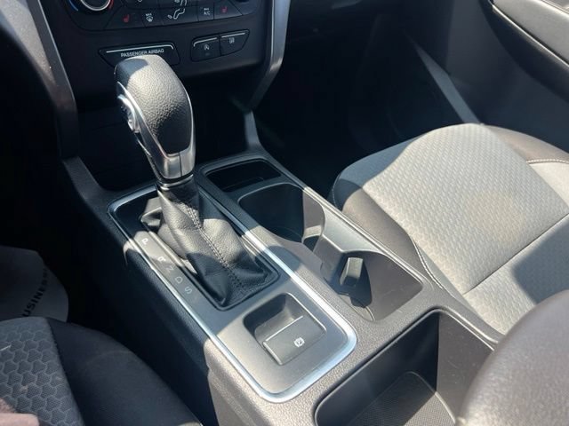 Certified 2018 Ford Escape SE w/ SE Sync 3 Package AWD/4WD image 17