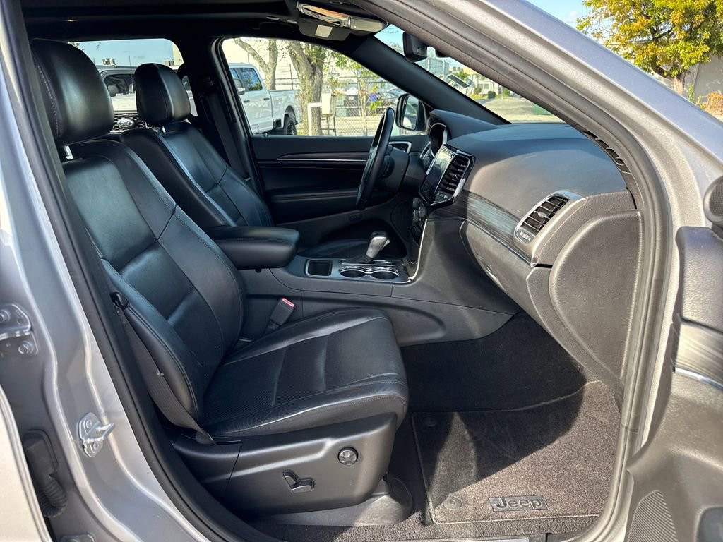 Used 2019 Jeep Grand Cherokee Limited w/ Luxury Group II image 27