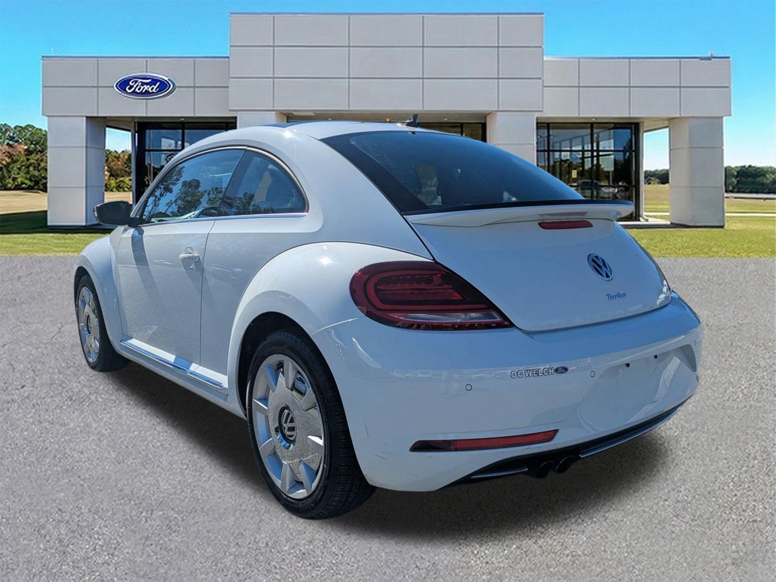 Used 2019 Volkswagen Beetle 2.0T SE w/ SE Premium Package FWD image 6