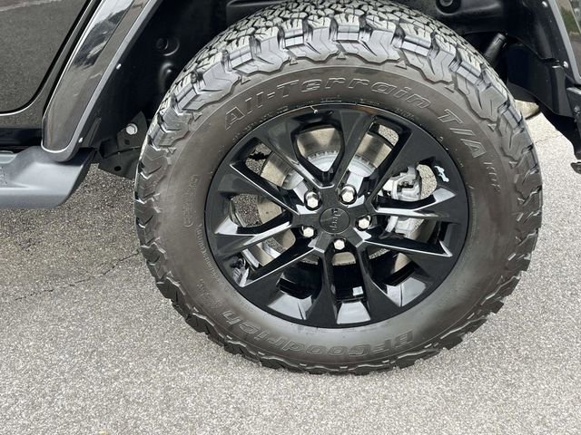 Used 2021 Jeep Wrangler Unlimited Sahara image 6