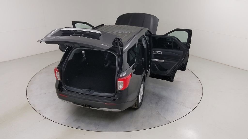 Certified 2022 Ford Explorer XLT w/ Equipment Group 202A image 51