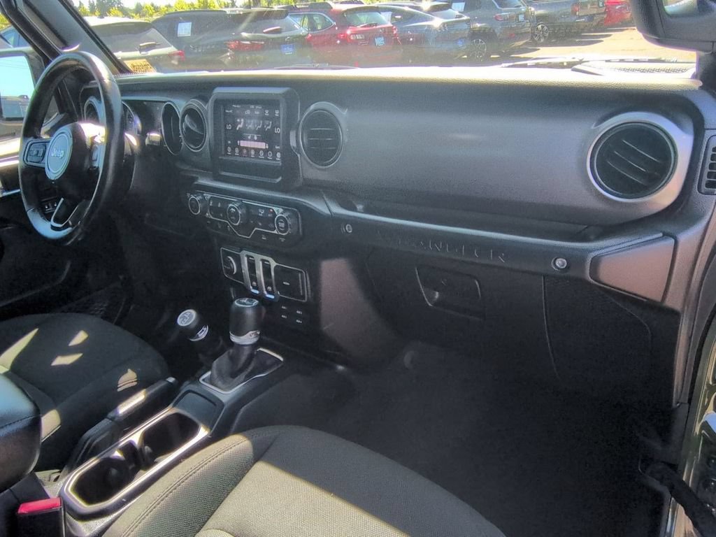 Used 2021 Jeep Wrangler Sport AWD/4WD image 30