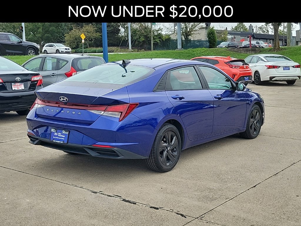 Used 2023 Hyundai Elantra SEL FWD image 4