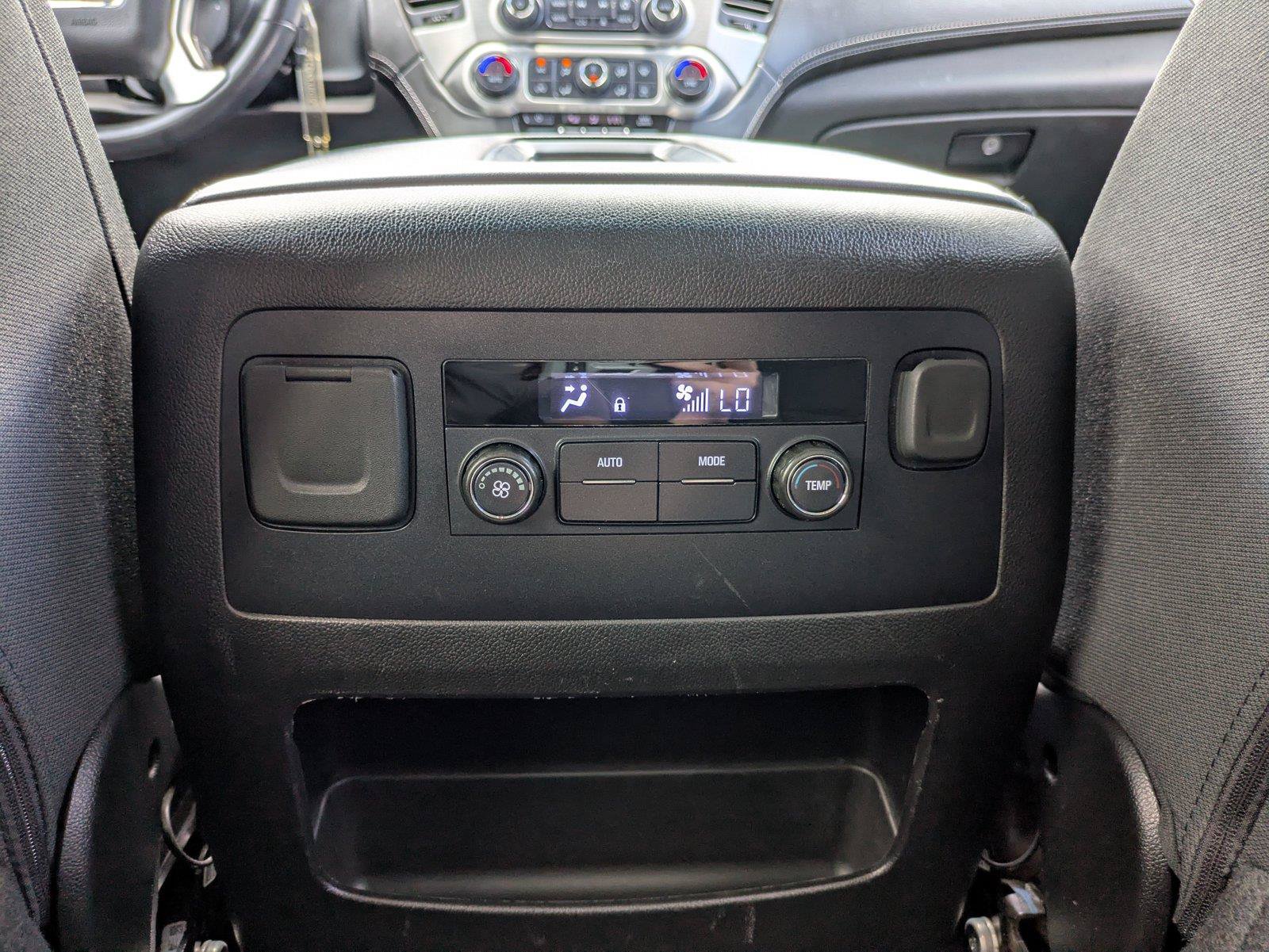 Used 2019 GMC Yukon SLE w/ Convenience Package RWD image 17