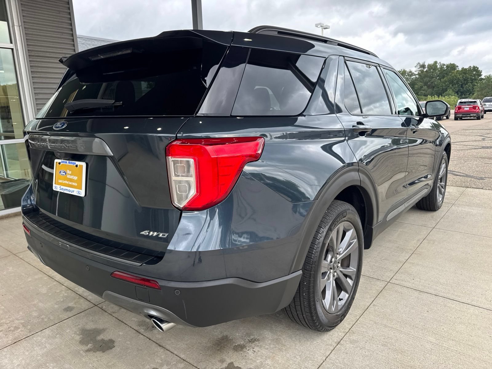 Certified 2024 Ford Explorer XLT w/ Equipment Group 202A AWD/4WD image 8