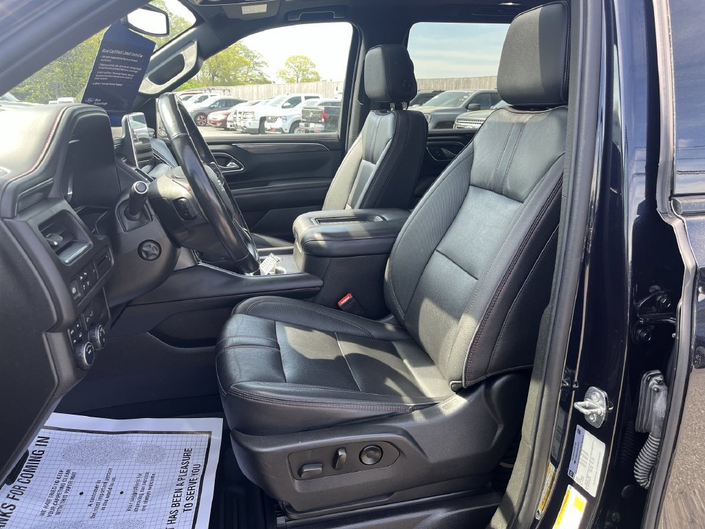 Used 2022 Chevrolet Tahoe RST w/ Luxury Package AWD/4WD image 6