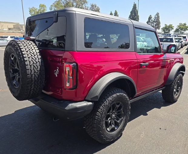 Certified 2026 Ford Bronco Badlands AWD/4WD image 6