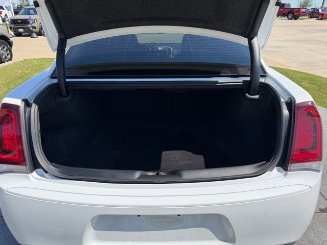 Used 2023 Chrysler 300 Touring w/ Sport Appearance Package RWD image 6
