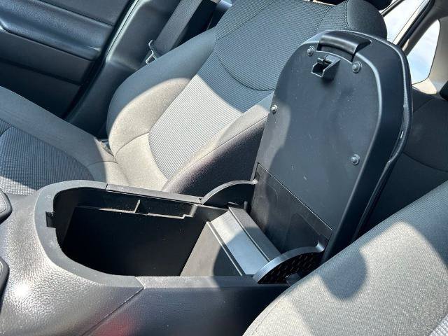 Used 2022 Toyota RAV4 LE FWD image 35