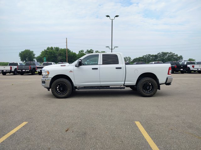 Used 2024 RAM 2500 Tradesman w/ Chrome Appearance Group AWD/4WD image 4