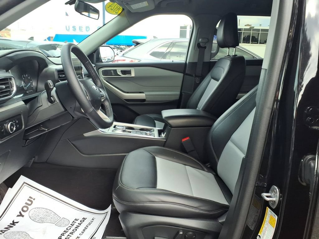 Certified 2024 Ford Explorer XLT w/ Equipment Group 202A AWD/4WD image 16