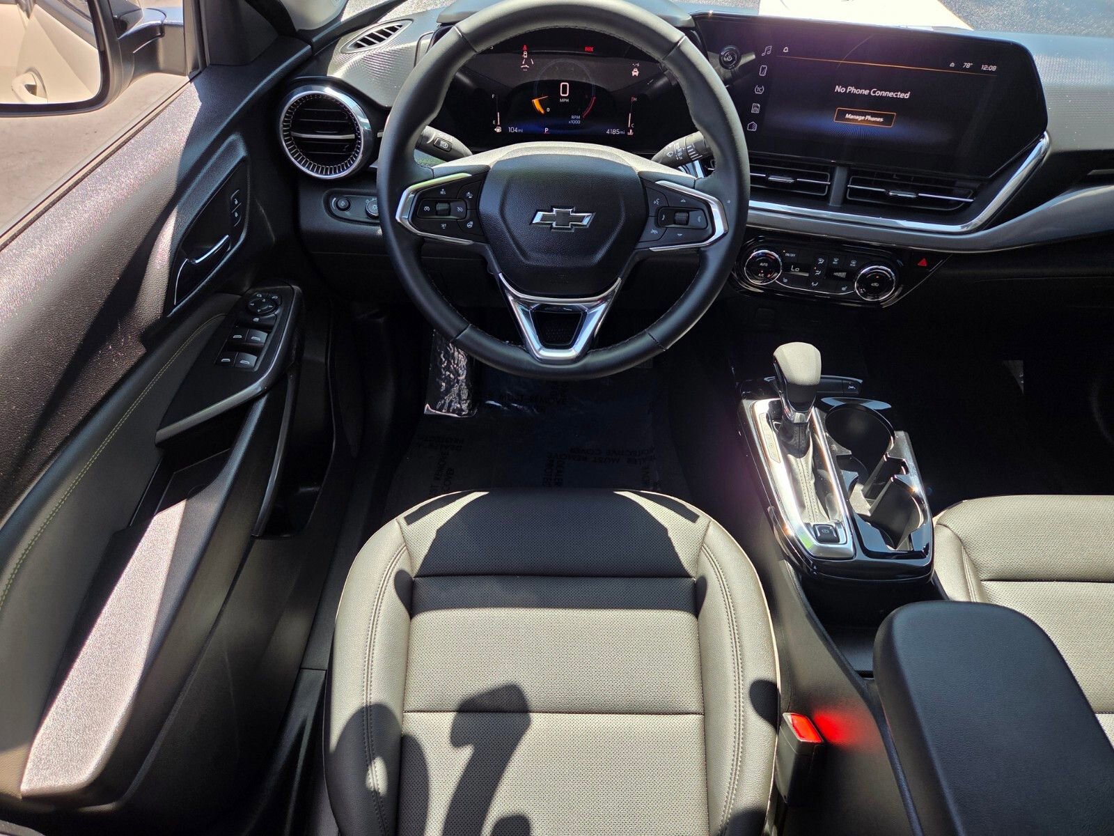 Used 2026 Chevrolet Trax ACTIV w/ Driver Confidence Package FWD image 12