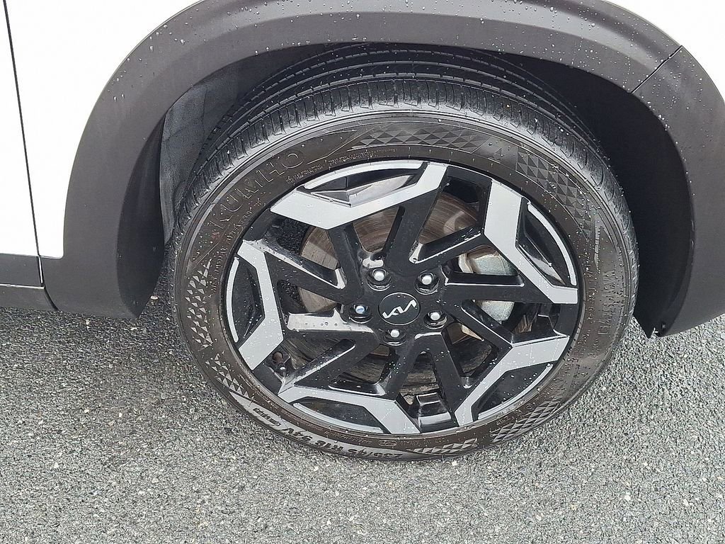 Used 2024 Kia Seltos SX w/ SX Sunroof Package image 8