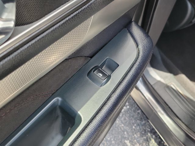 Certified 2018 Ford Explorer XLT w/ Equipment Group 202A FWD image 12