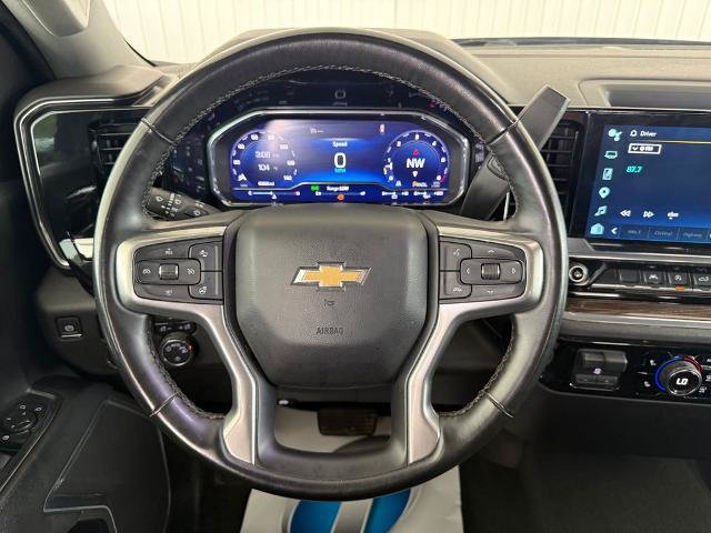 Used 2025 Chevrolet Silverado 1500 LT RWD image 13