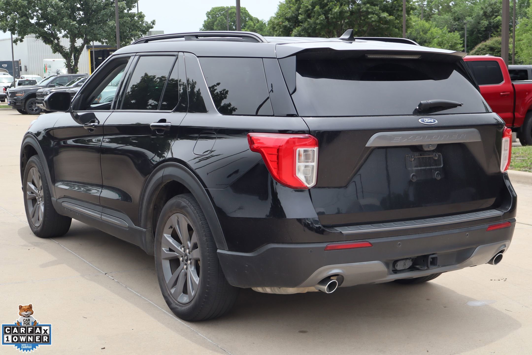 Certified 2023 Ford Explorer XLT w/ Equipment Group 202A RWD image 6