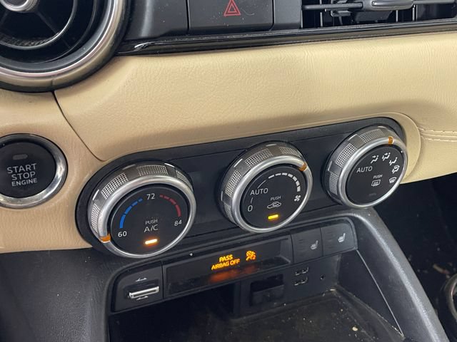 Used 2019 MAZDA MX-5 Miata RF Grand Touring w/ Appearance Package RWD image 8