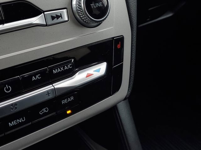 Certified 2024 Ford Explorer XLT w/ Equipment Group 202A image 23