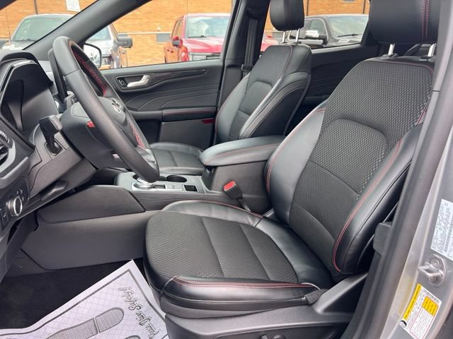 Certified 2024 Ford Escape ST-Line w/ Tech Pack #1 AWD/4WD image 19