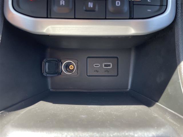Used 2023 GMC Acadia SLE w/ Driver Convenience Package FWD image 29