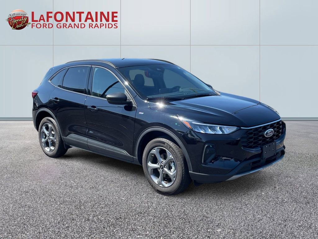 Certified 2025 Ford Escape ST-Line image 3