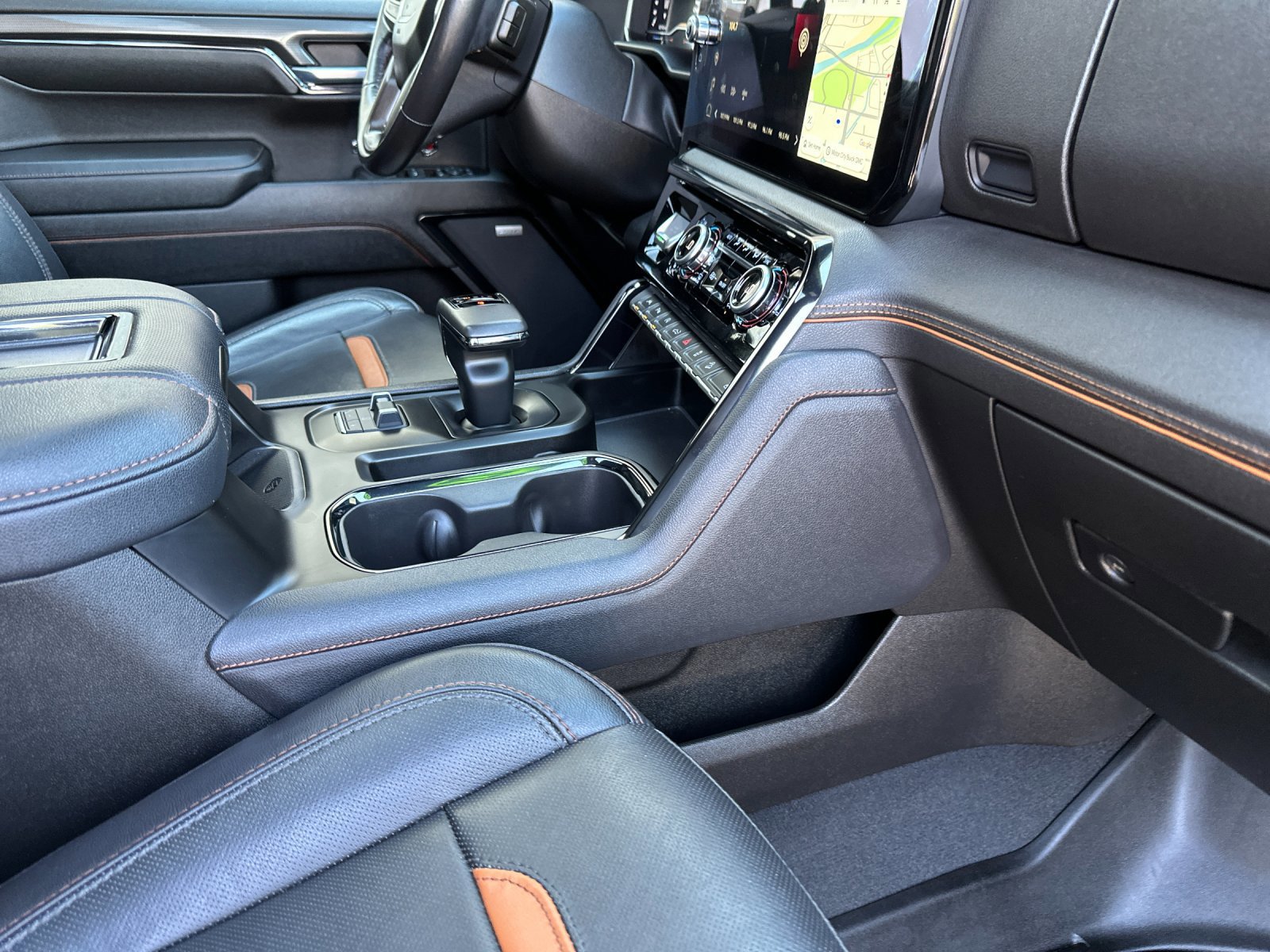 Used 2022 GMC Sierra 1500 AT4 w/ AT4 Premium Package image 15