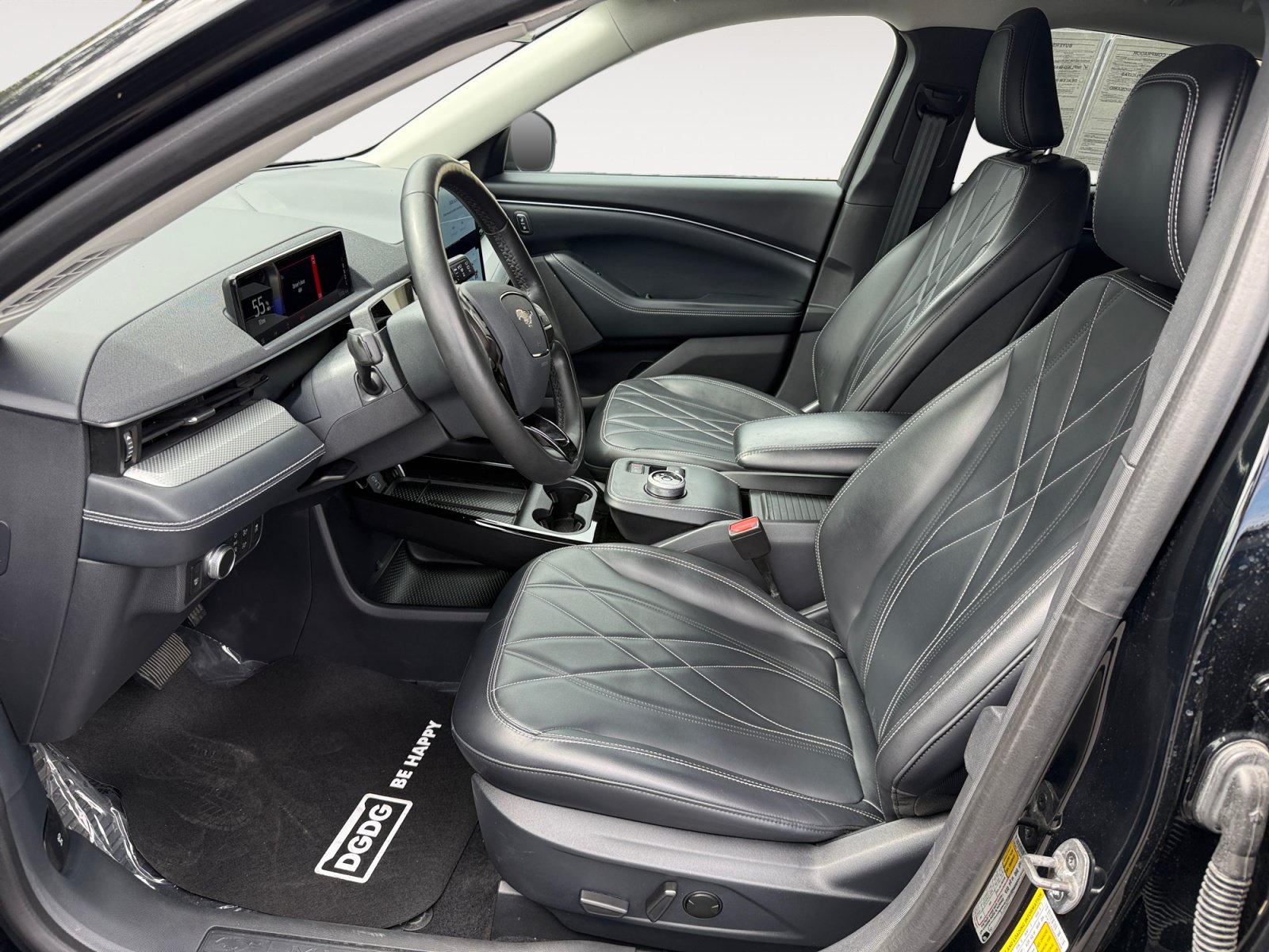 Certified 2021 Ford Mustang Mach-E Select w/ Comfort/Technology Package RWD image 10