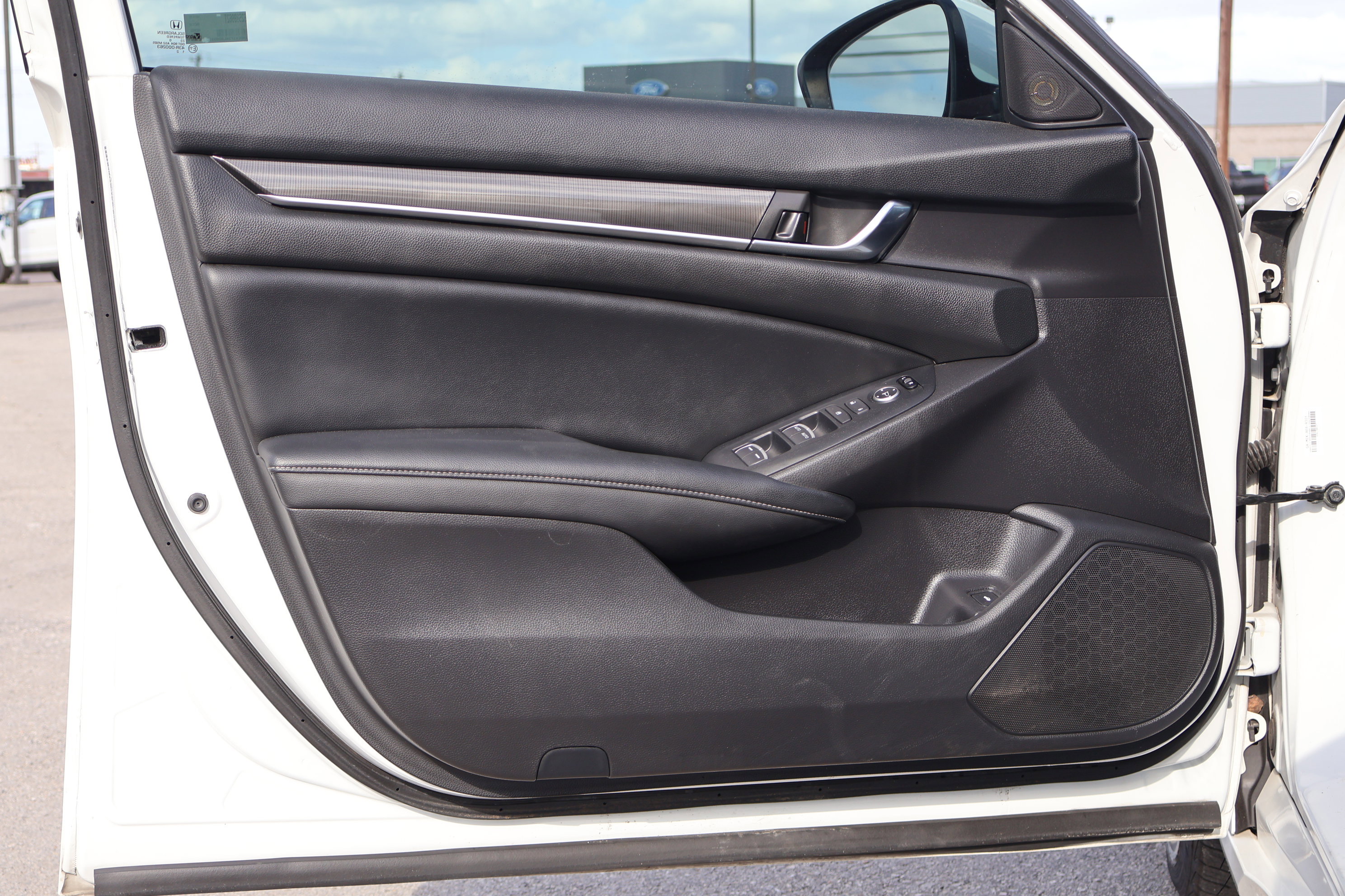 Used 2020 Honda Accord Sport image 11