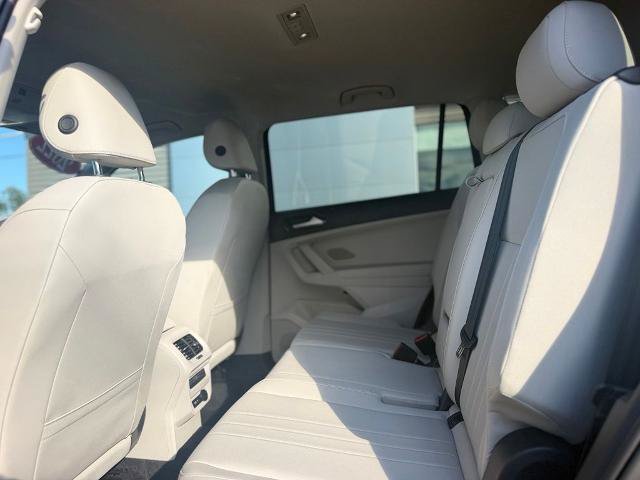 Used 2022 Volkswagen Tiguan SE FWD image 23