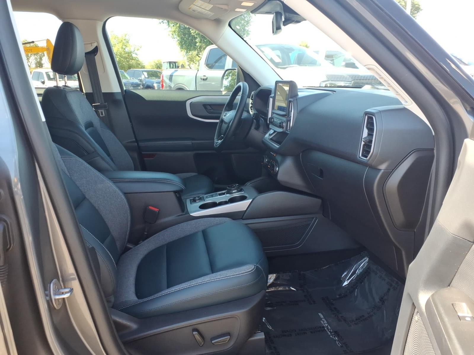 Certified 2024 Ford Bronco Sport Outer Banks AWD/4WD image 11