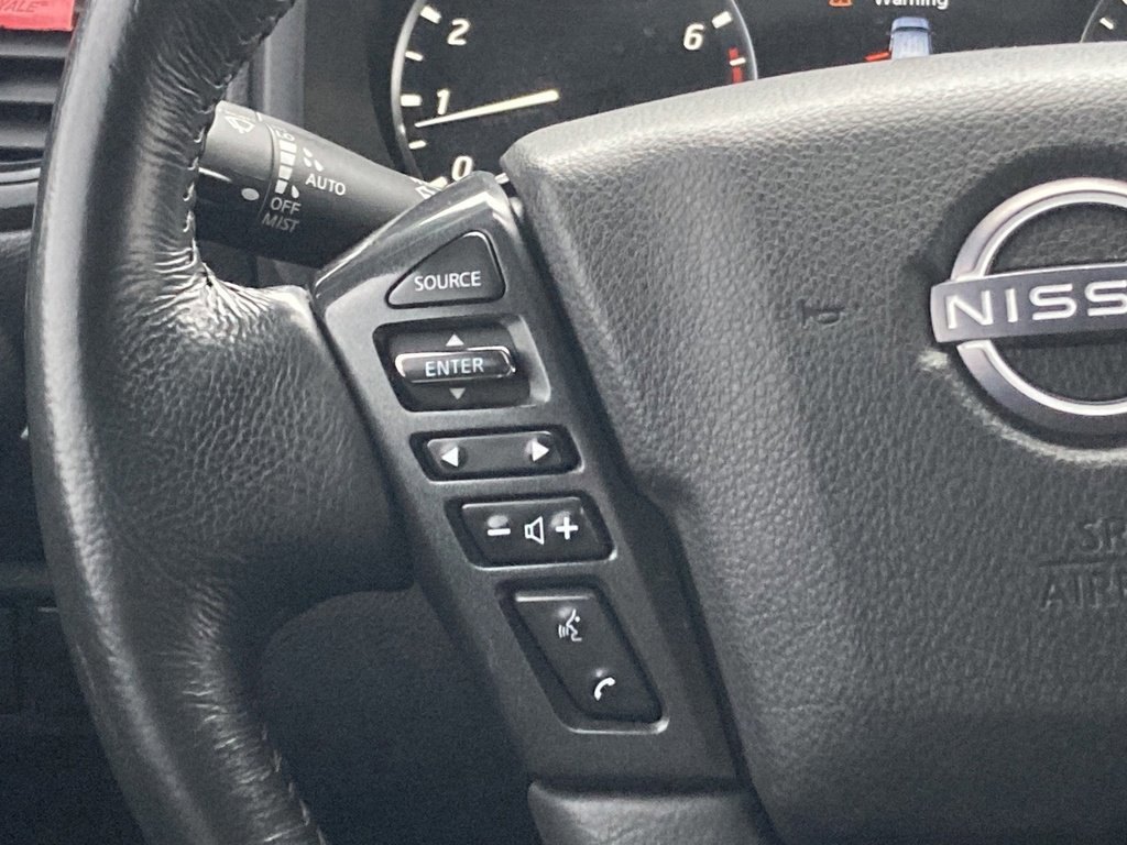 Used 2023 Nissan Titan SV w/ SV Convenience Package image 25