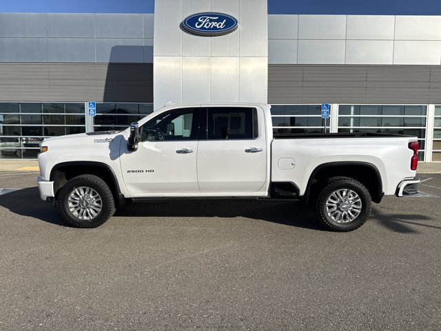 Used 2020 Chevrolet Silverado 2500 High Country w/ Technology Package AWD/4WD image 2