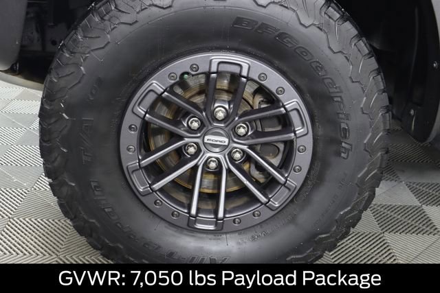 Certified 2019 Ford F150 Raptor w/ Equipment Group 802A Luxury image 17