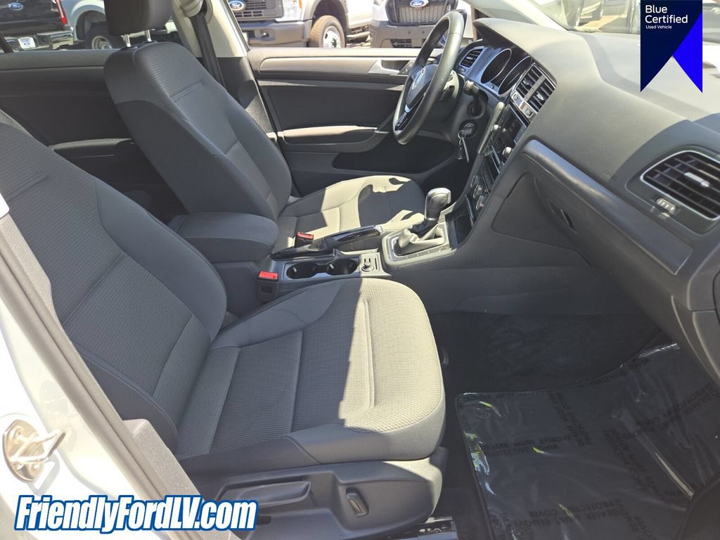 Used 2019 Volkswagen Golf S FWD image 18
