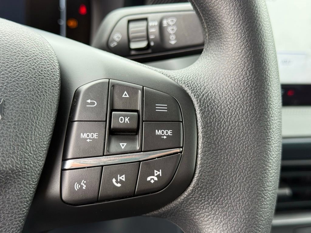 Certified 2025 Ford Maverick XLT w/ Black Appearance Package image 13